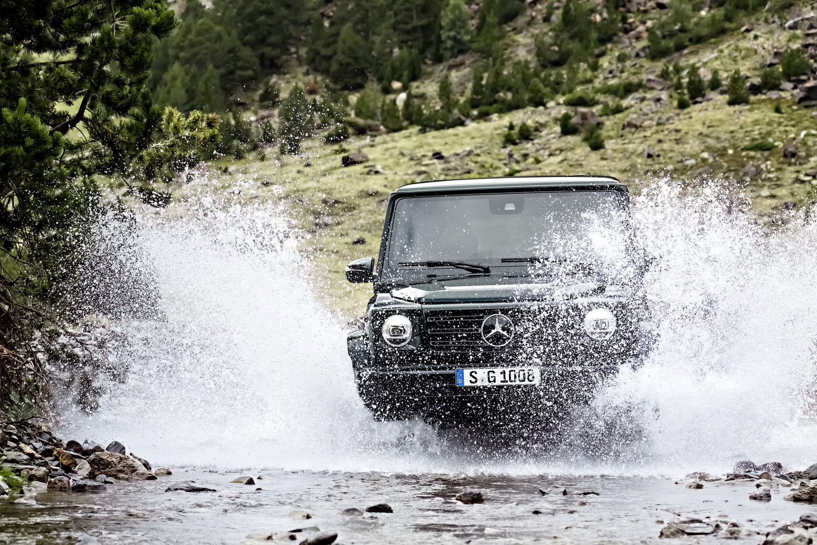 2019-mercedes-benz-g-550-3