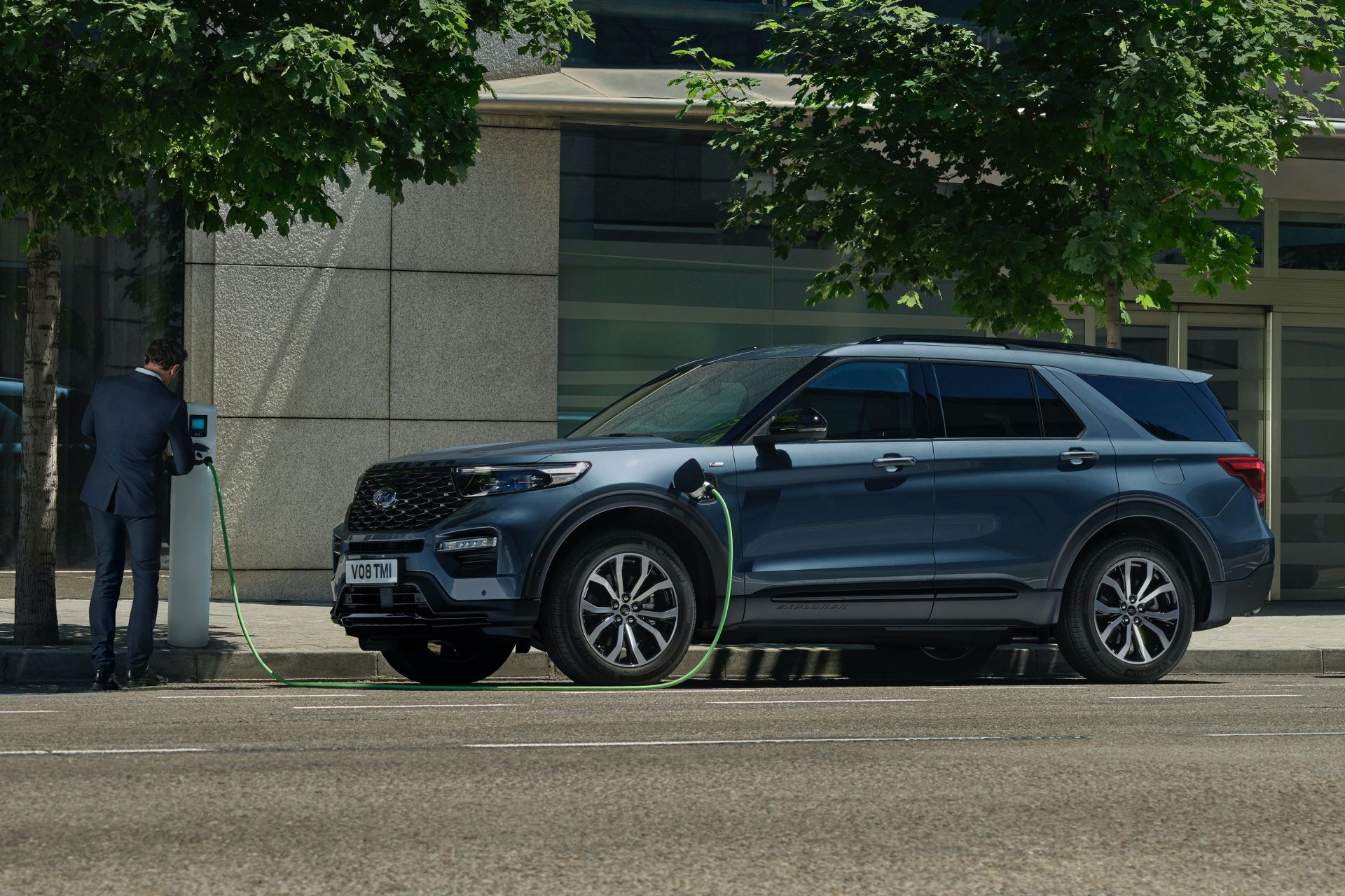 2020-Ford-Explorer-Plug-In-Hybrid-ST-Line-European-spec-10