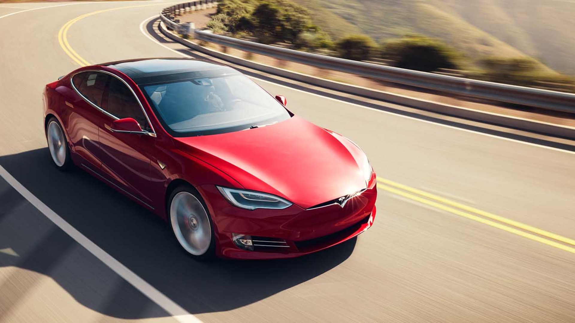 2020-tesla-model-s_100736242