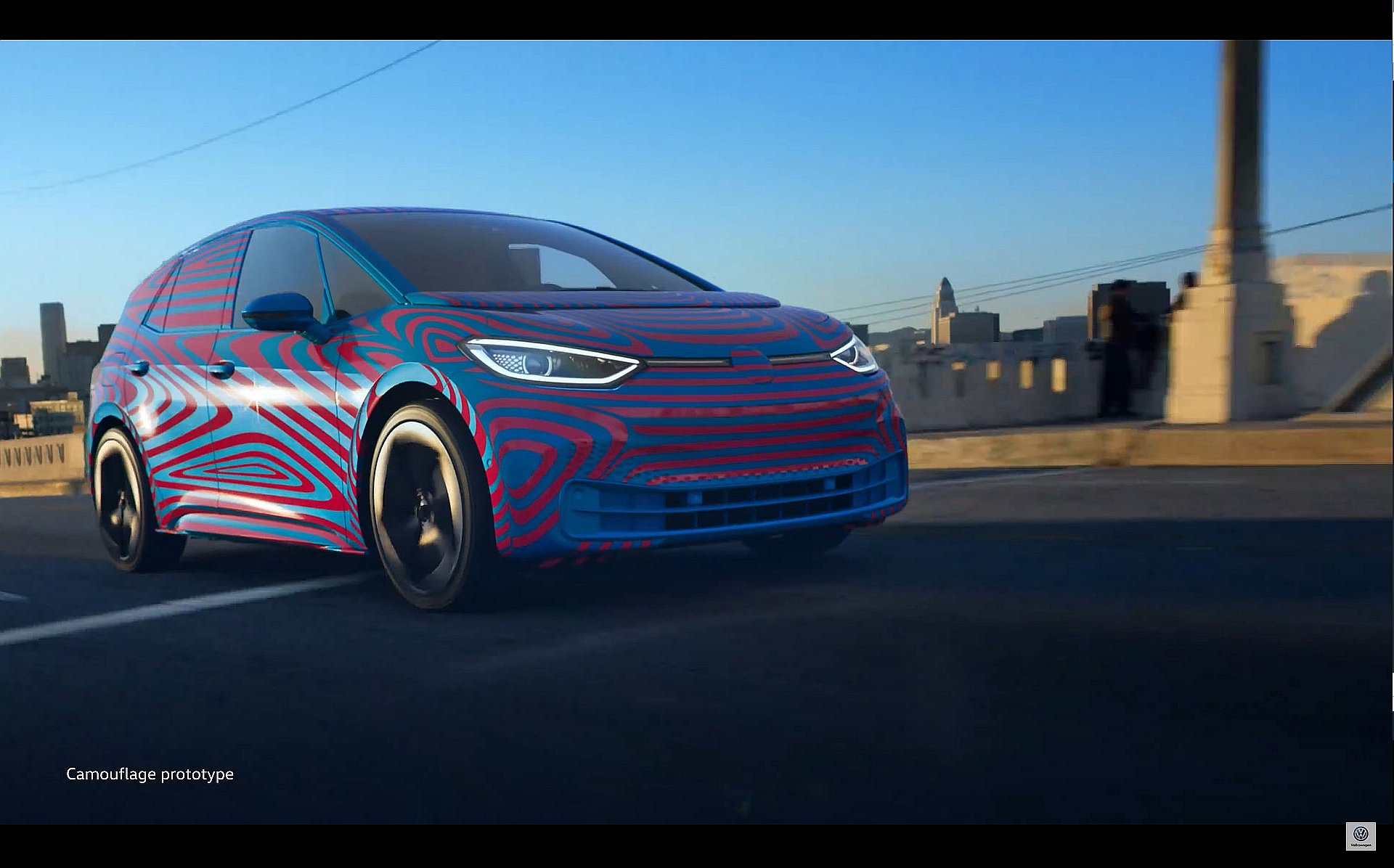 2020-volkswagen-id3-teased-with-550-km-range-134285_1