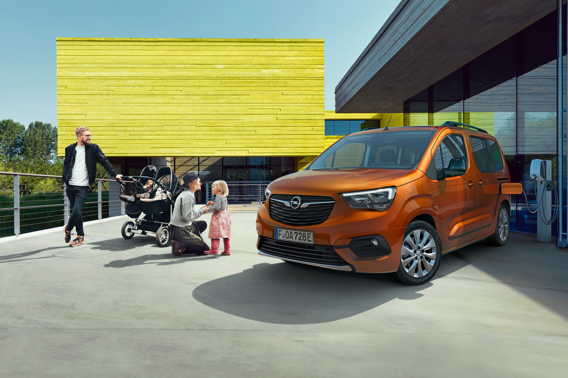 2021-opel-combo-e-life-7