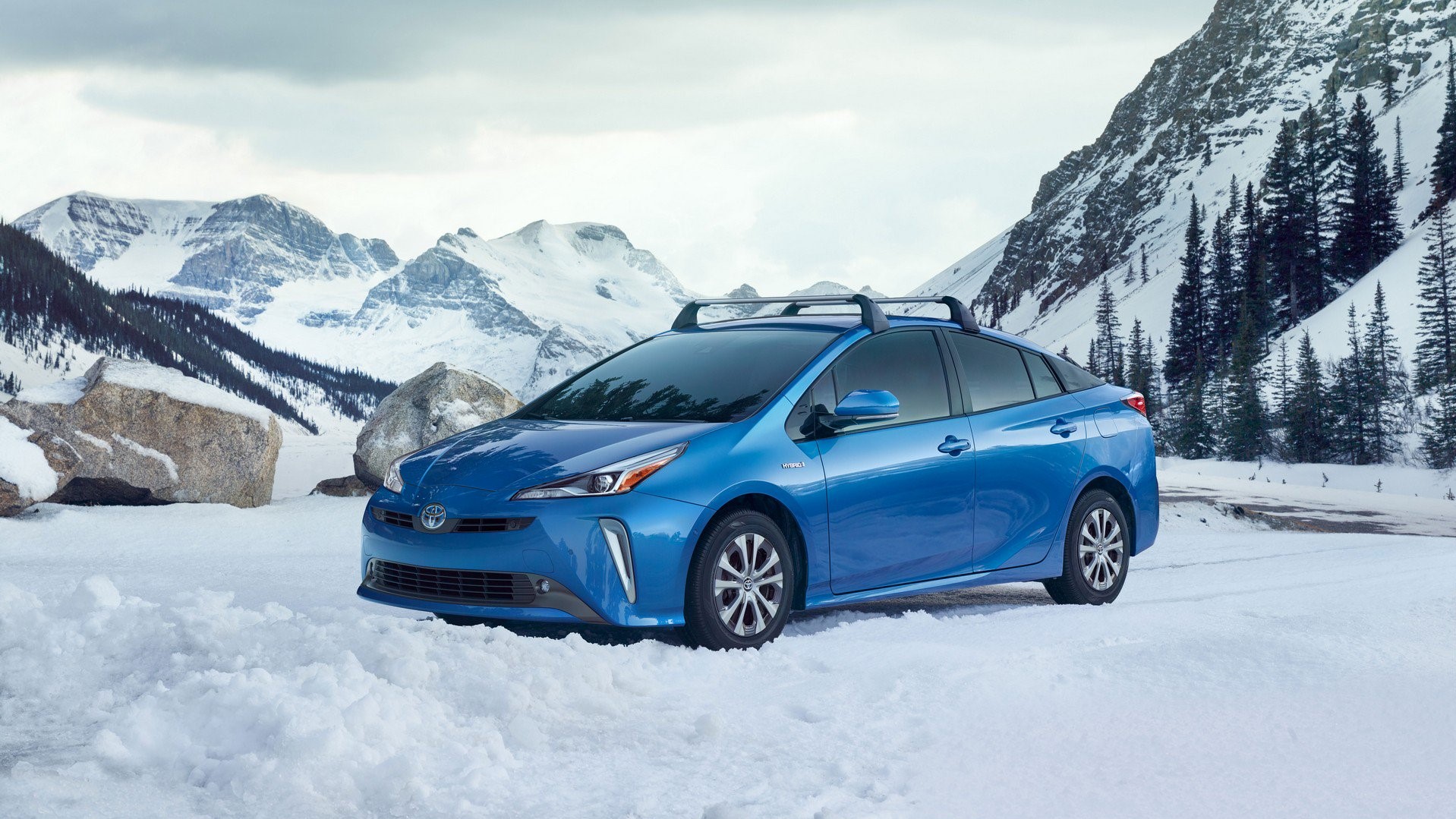 3d3dd408-2019-toyota-prius-1