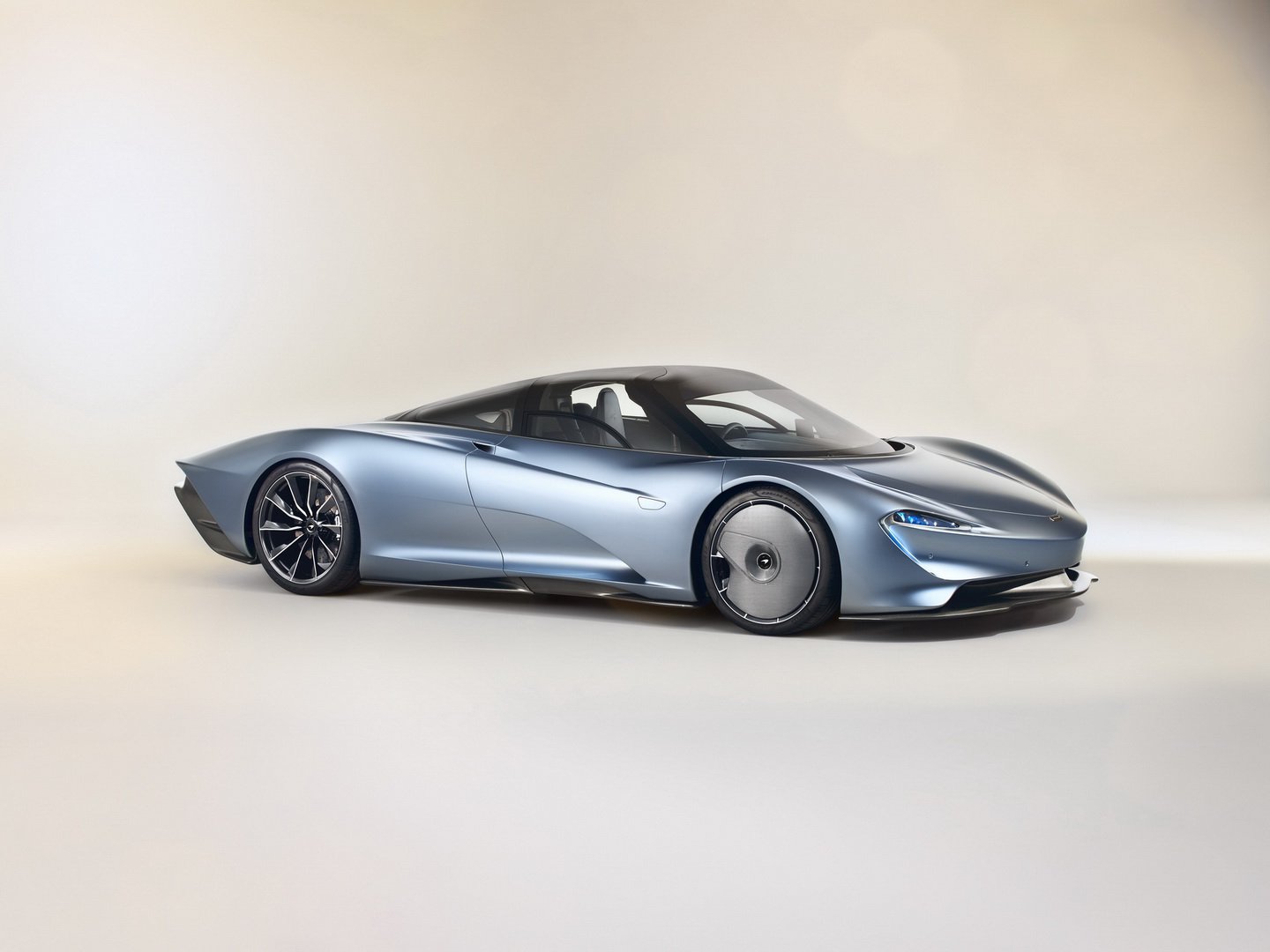 5744bc0f-mclaren-speedtail-2