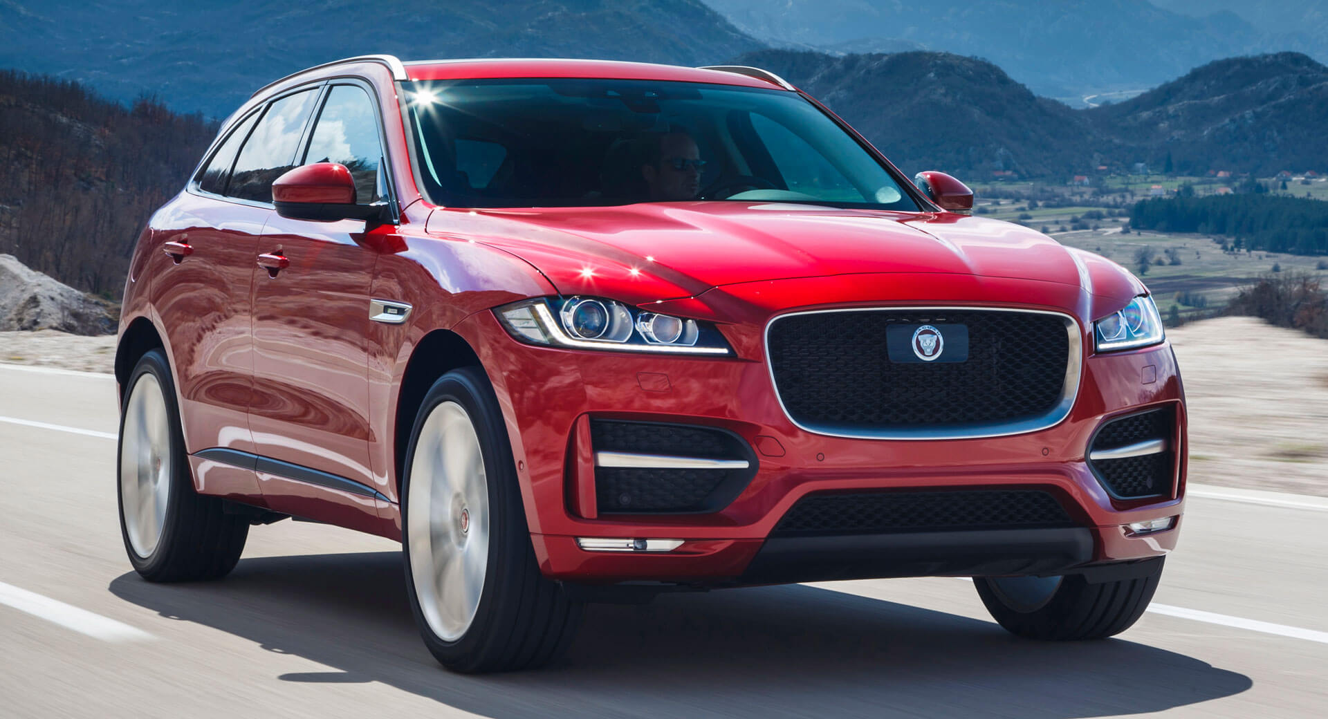 6befb8b0-jaguar-f-pace-0