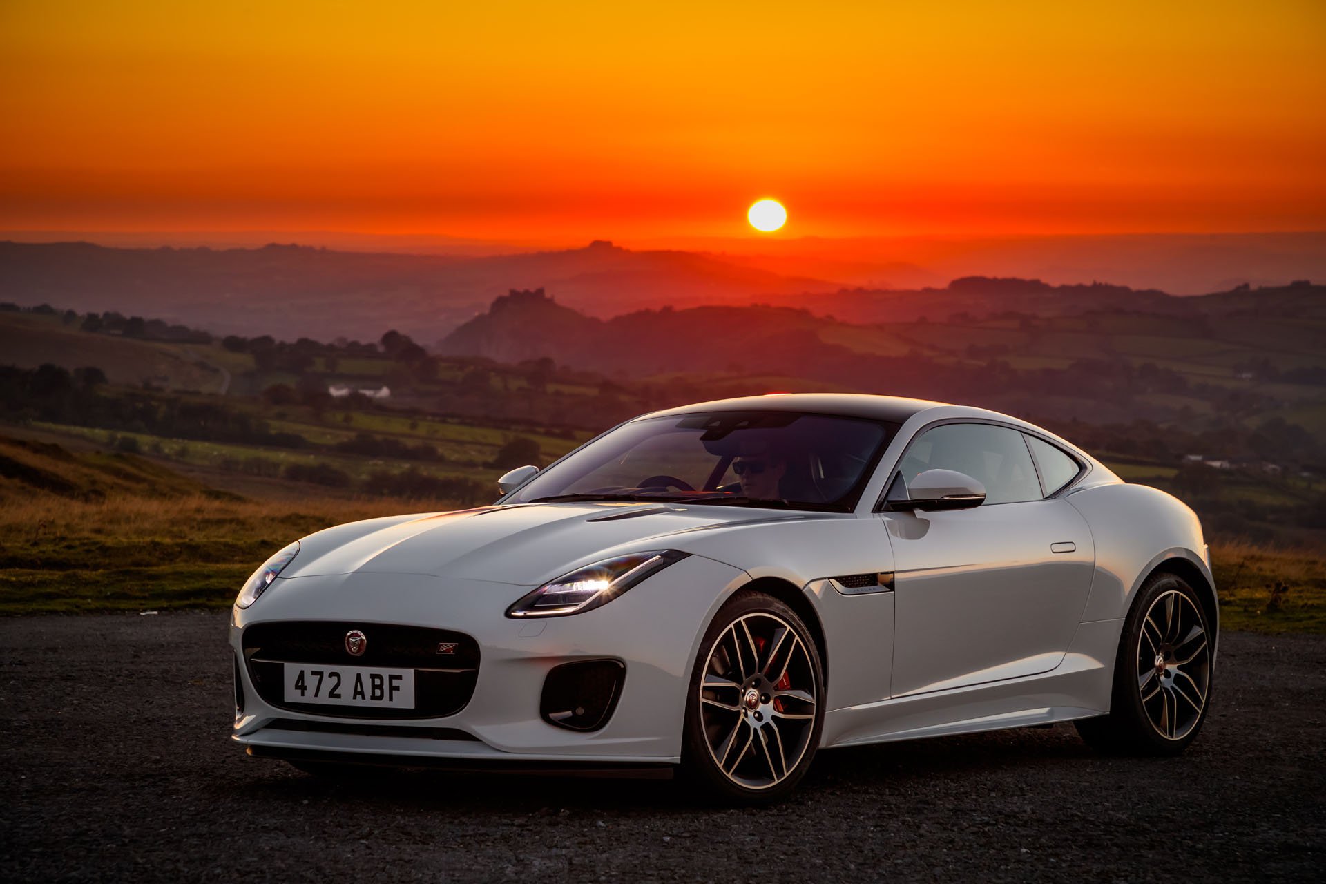 6c0e32ac-jaguar-f-type-chequered-flag-edition-10