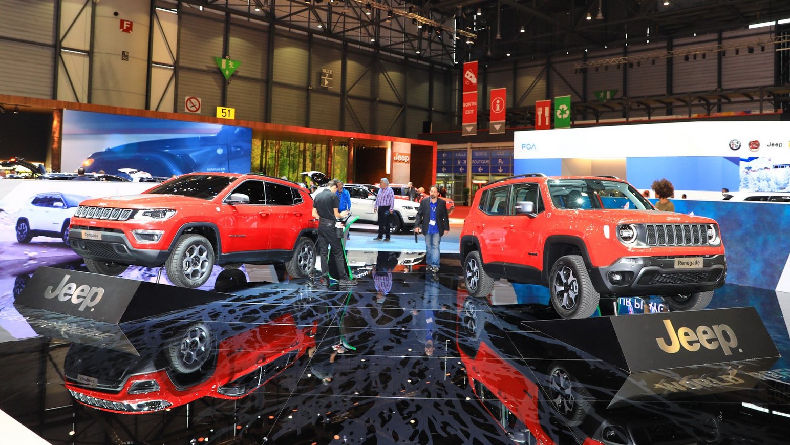 774e9f6f-2019-jeep-renegade-compass-phev-geneva-show-19