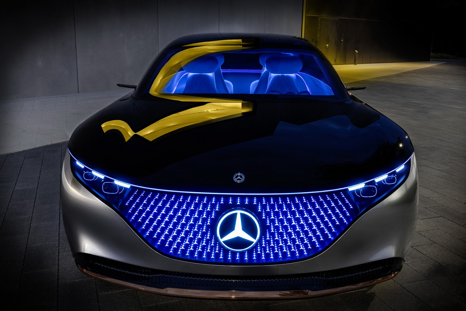 7cd005dd-mercedes-vision-eqs-unveiled-30