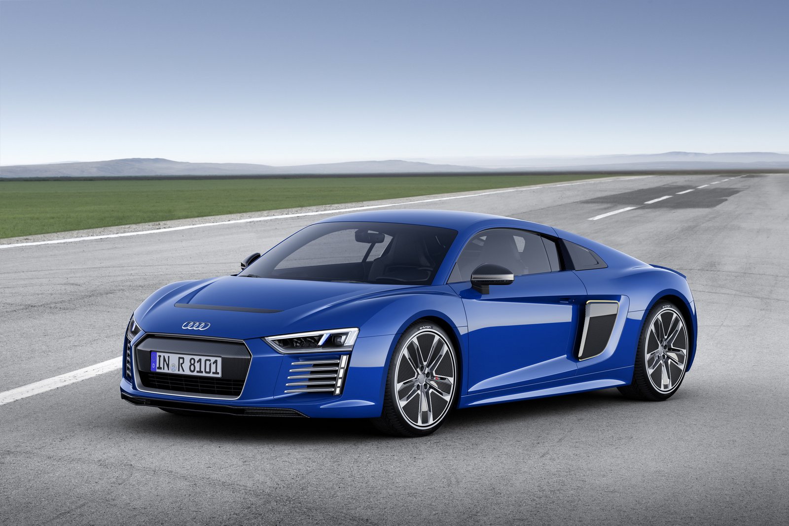 940641b2-audi-r8-e-tron-8