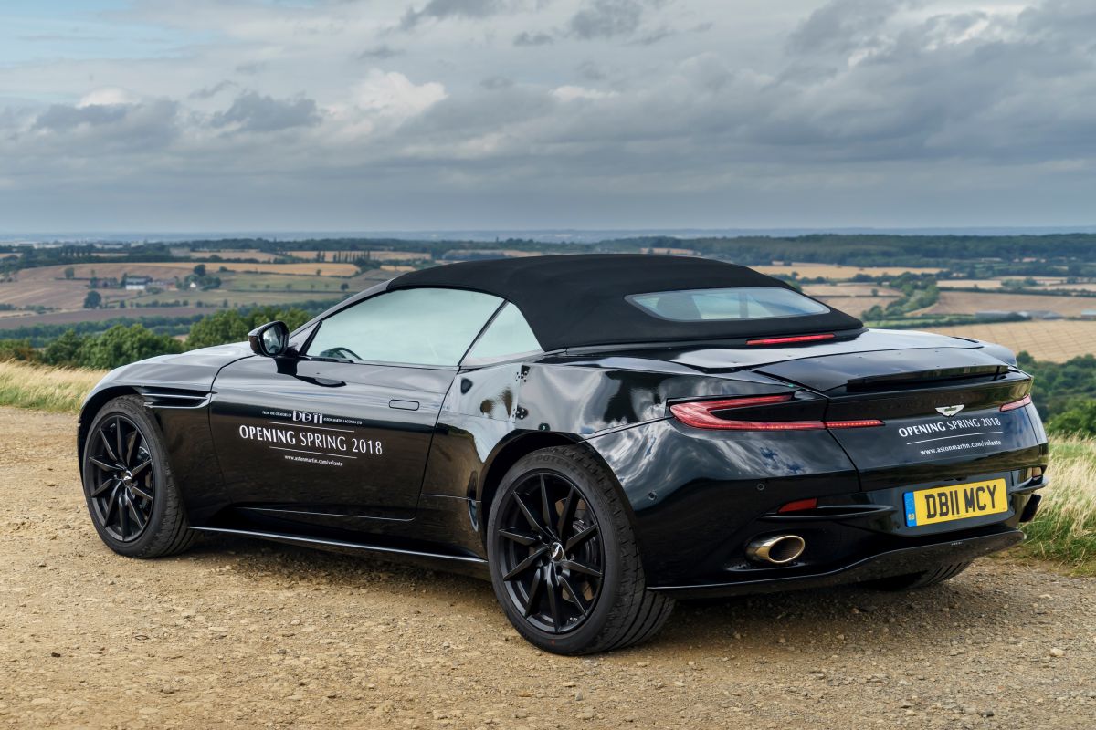 AstonmartinDB11Volante1