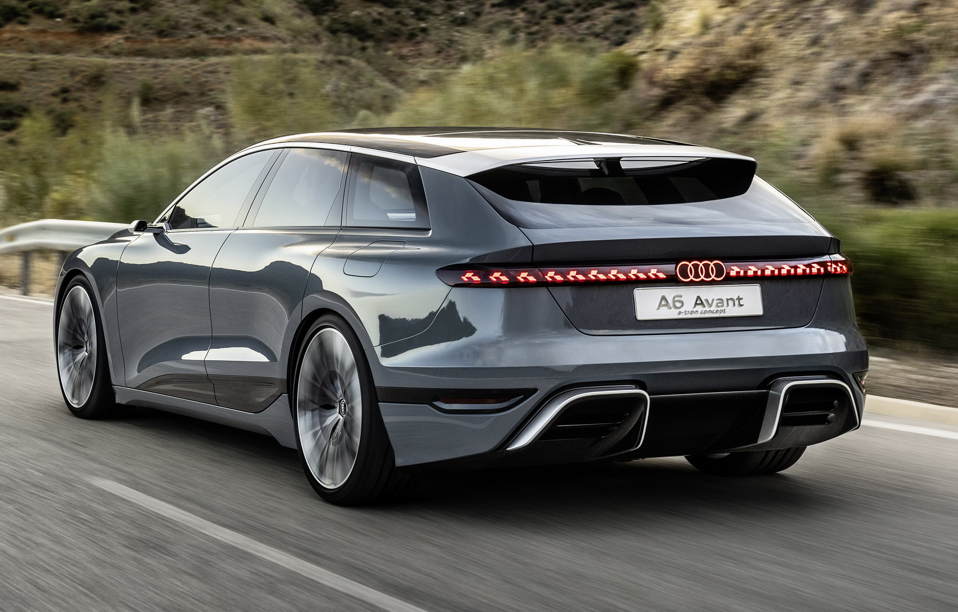 Audi-A6-e-tron-Avant-Concept-8