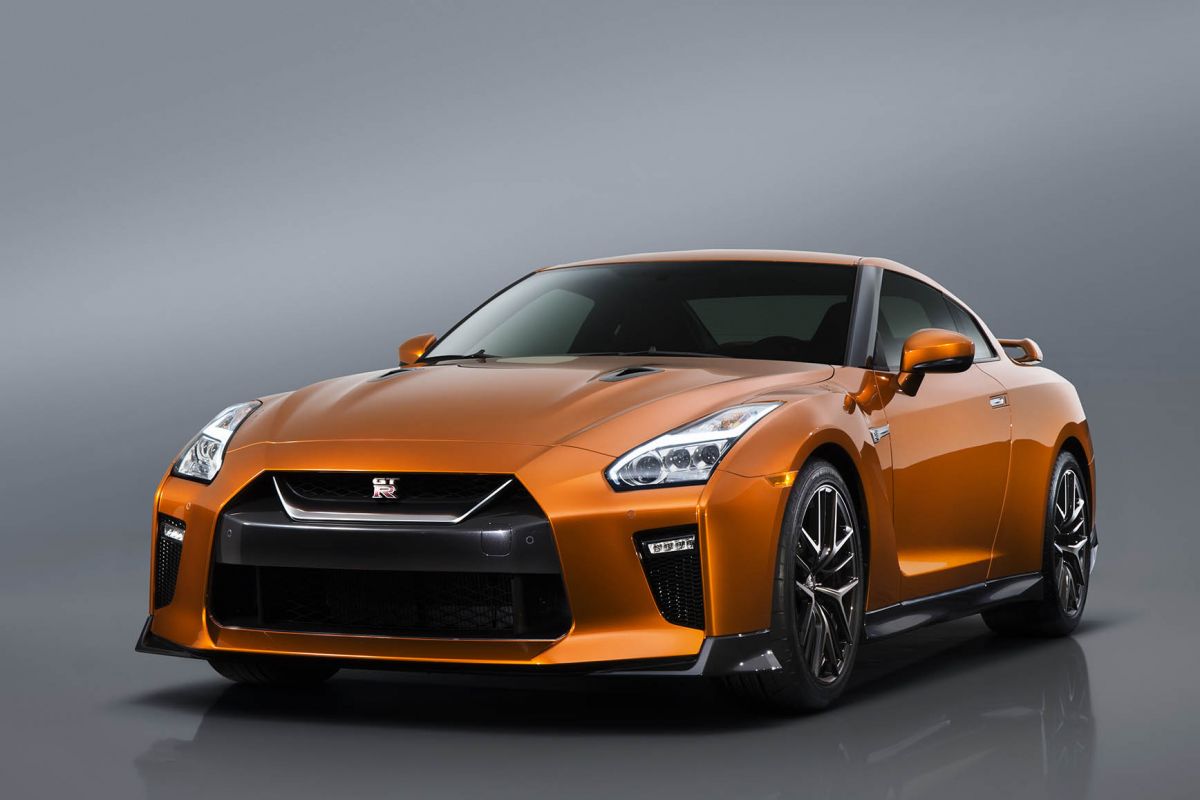 Nissan GT-R 2016-1