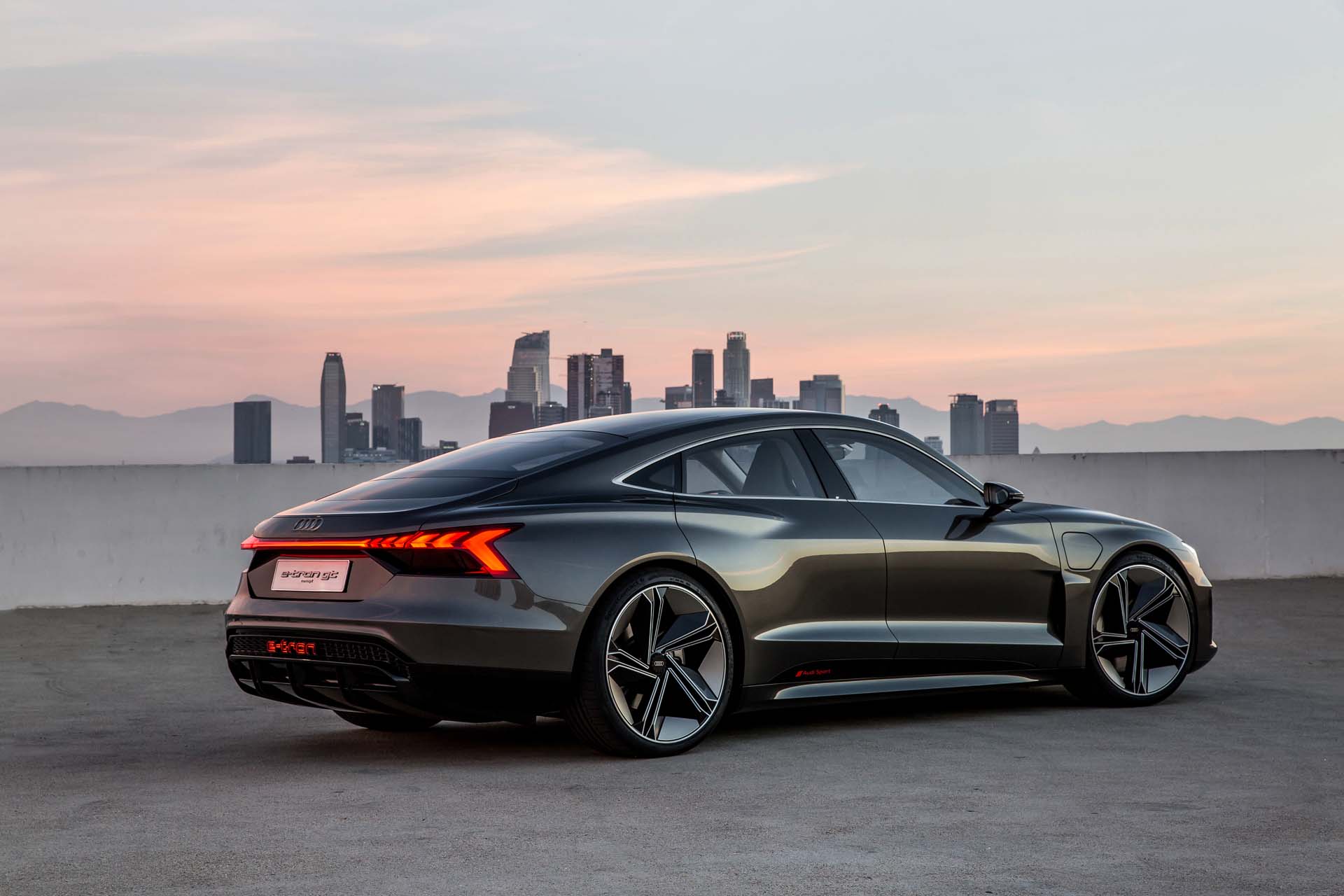 audi-e-tron-gt-concept_100680645_h