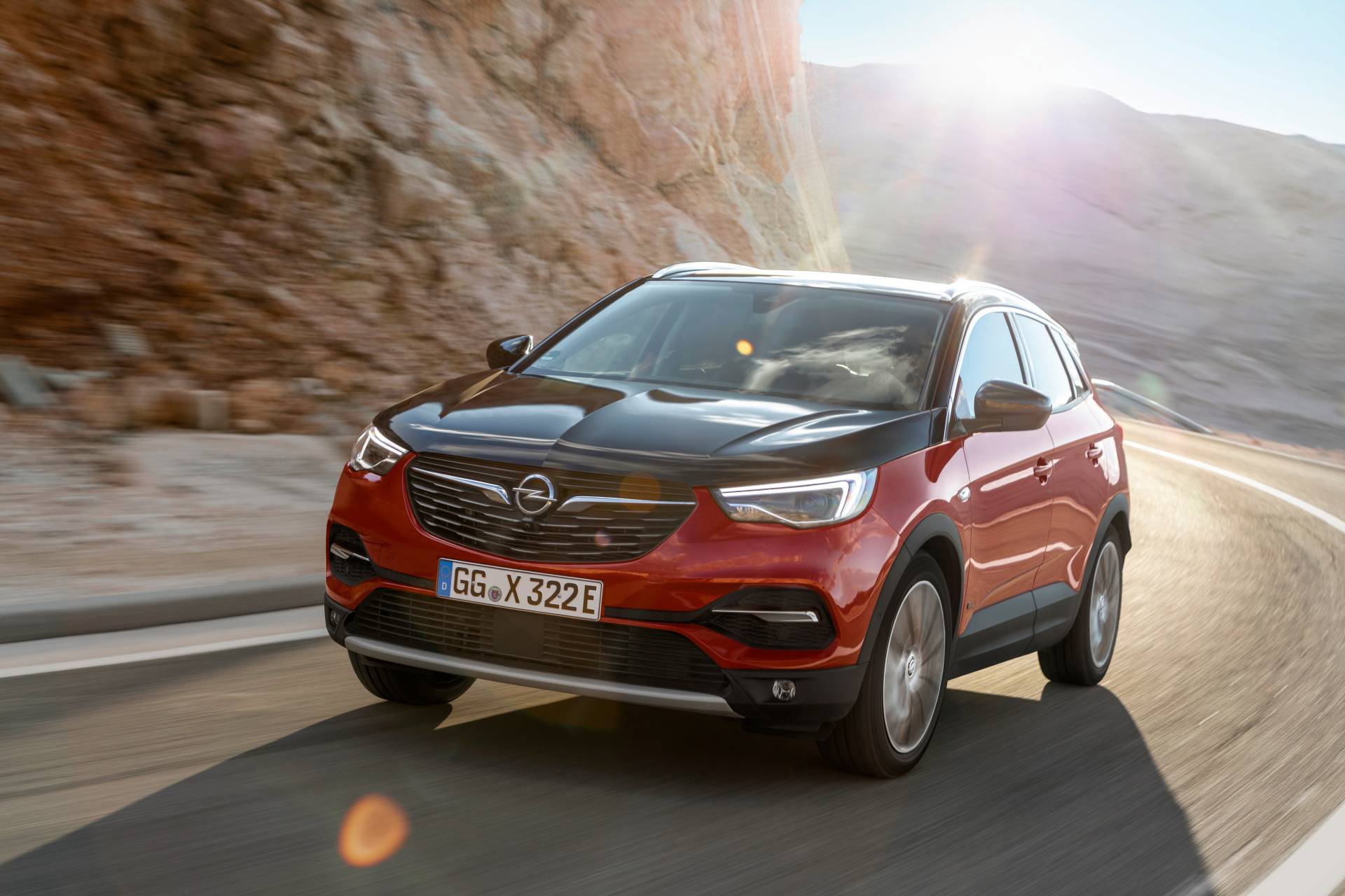 b5f4a1d7-2020-opel-grandland-x-hybrid4-5