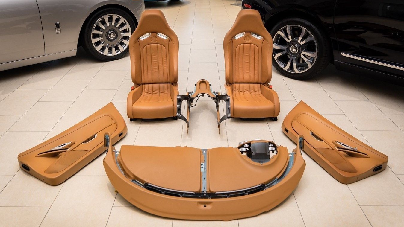 bcf4c123-bugatti-veyron-interior-for-sale-1