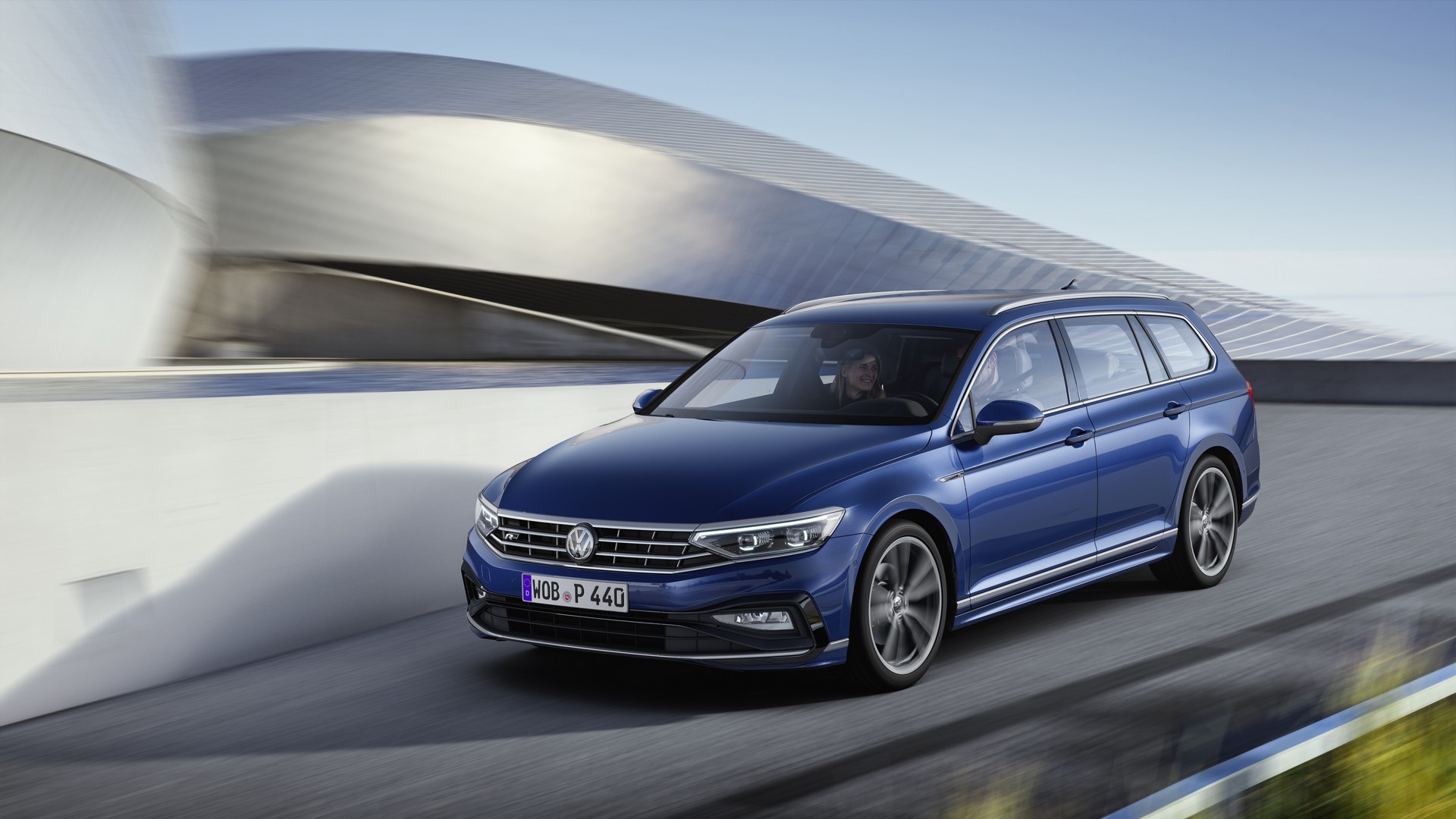 cc0fe592-2019-vw-passat-facelift-32