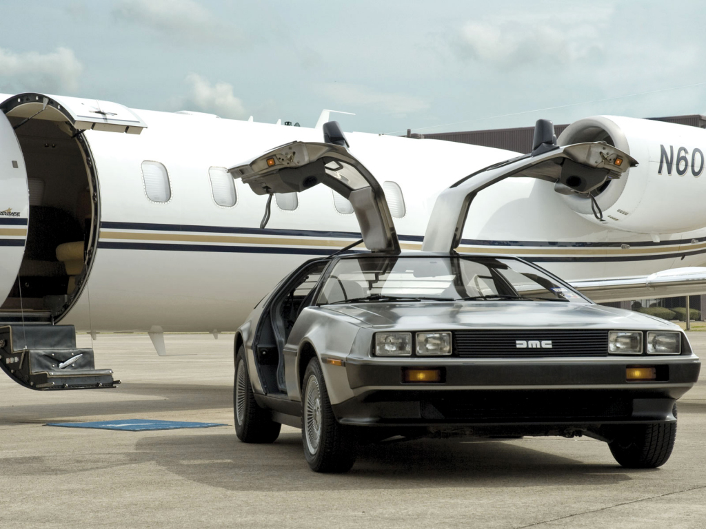 delorean_dmc-12_24