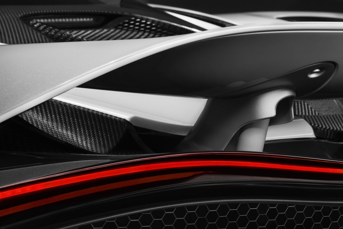 mclaren-sport-series-wing