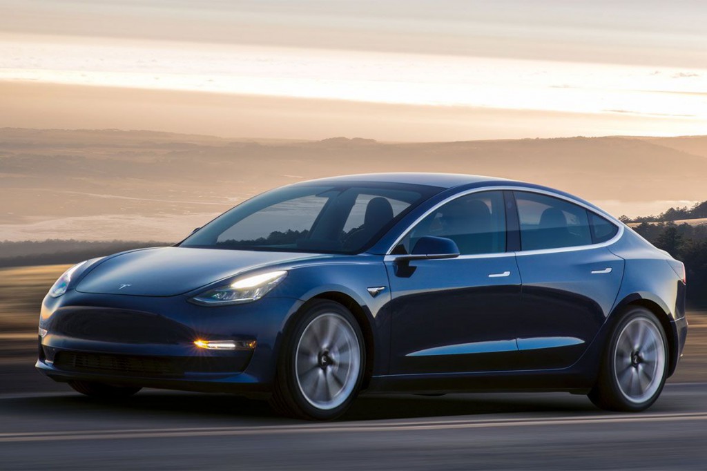 tesla model 3-4