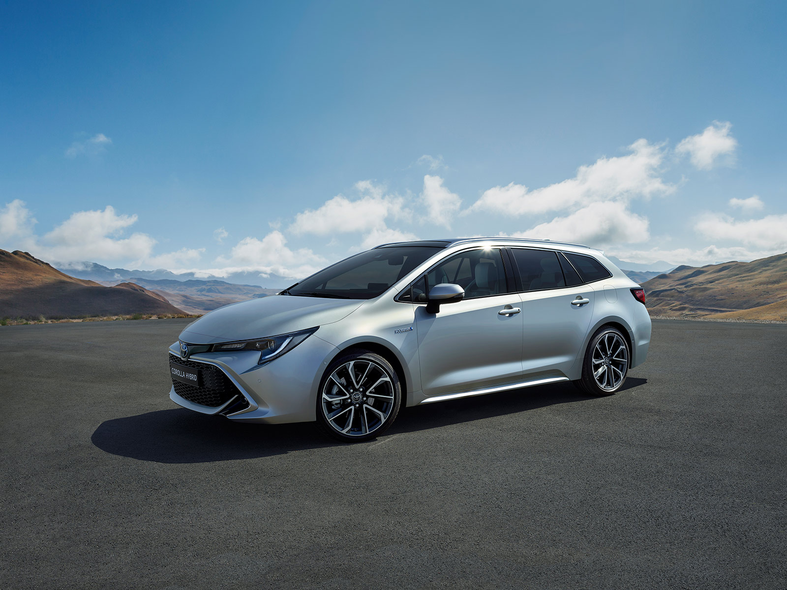 toyota-corolla-2019-exterior-01-full_tcm-3033-1493360