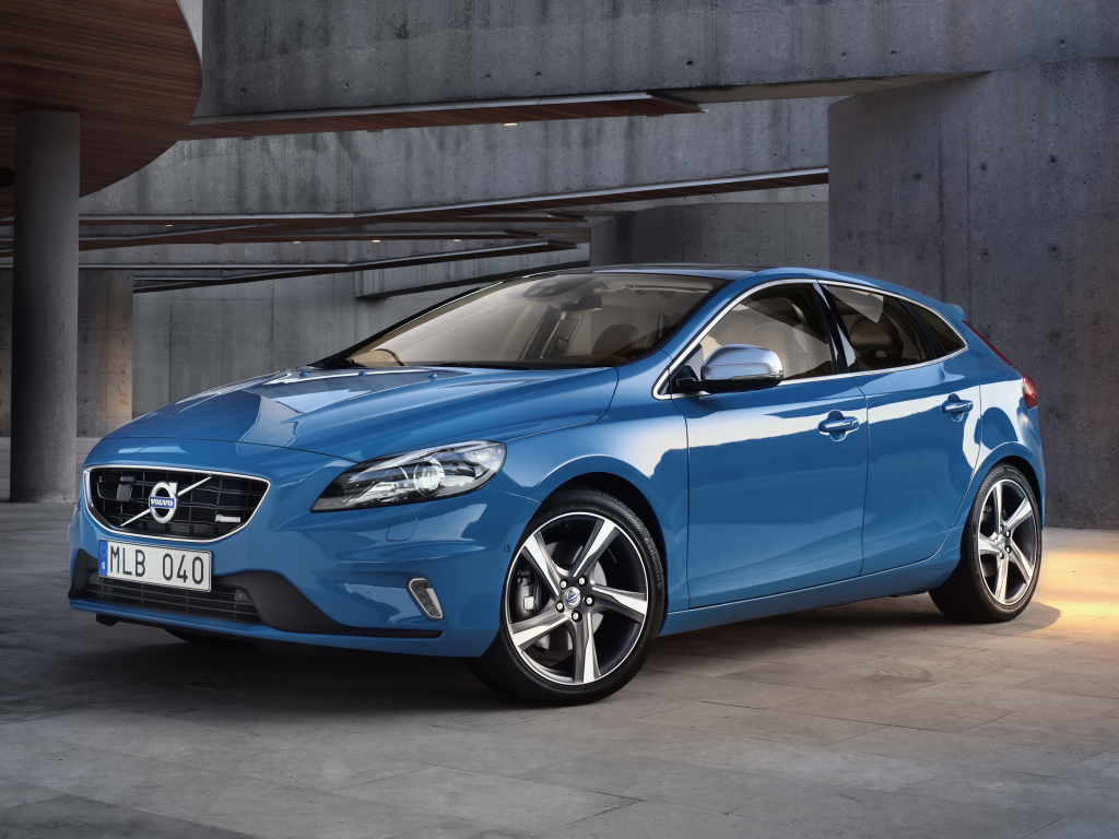 volvo_v40_r-design_7